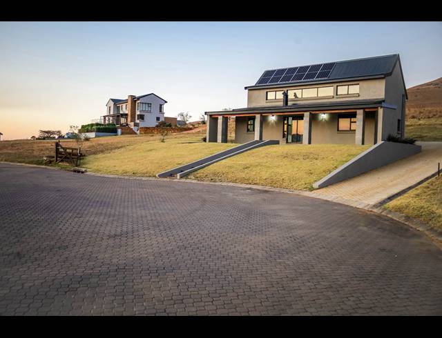 4 BEDROOM HOUSE FOR SALE IN VULINTABA COUNTRY ESTATE